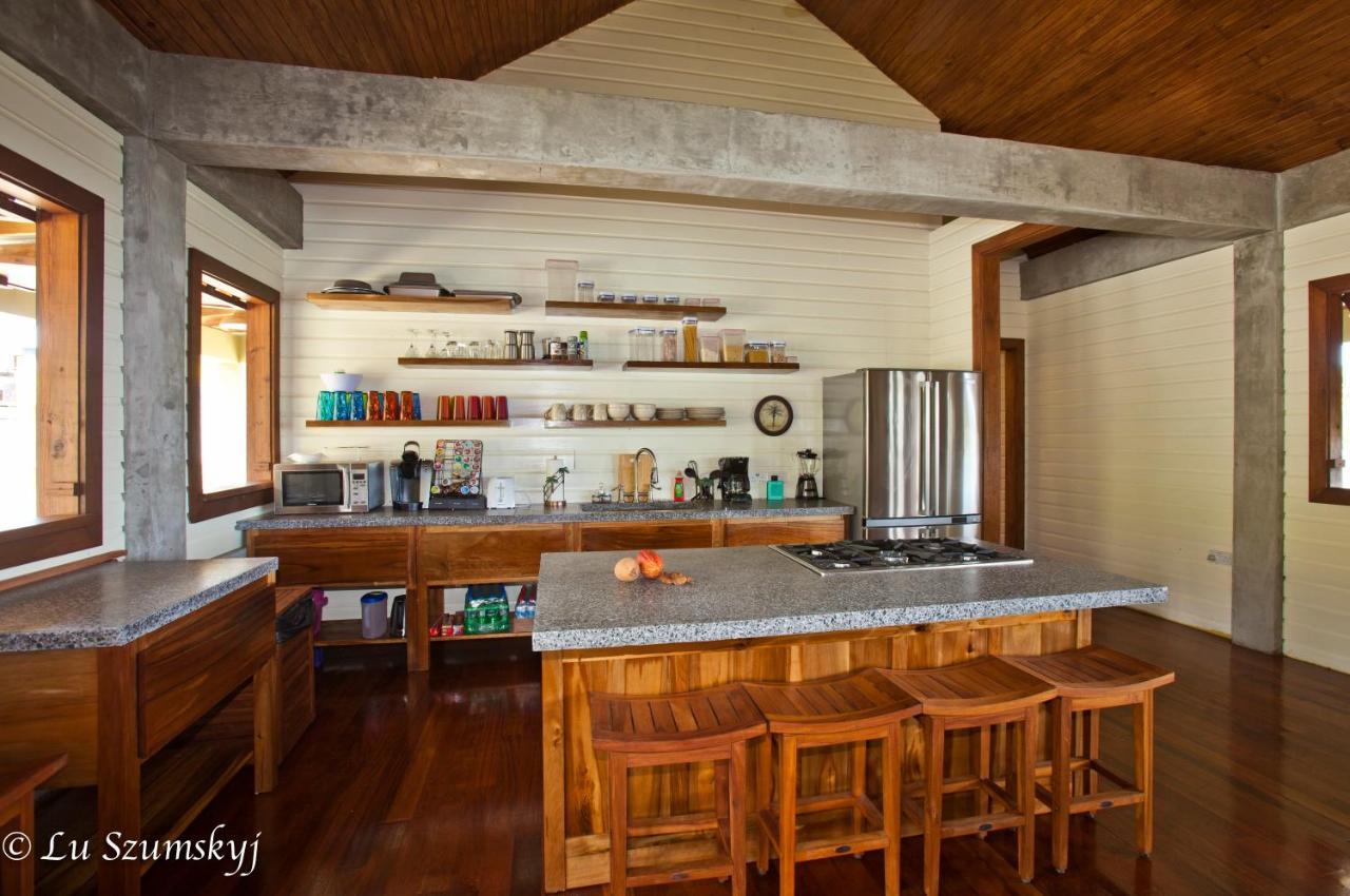 Pagua Bay House - Oceanfront Cabana'S Marigot Extérieur photo